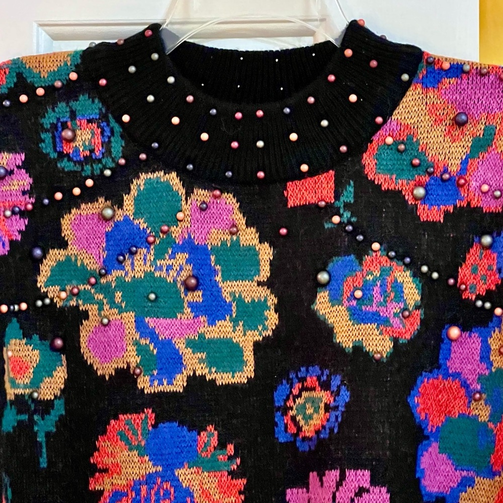 πΊπHPππΊ NWT Farm Rio Lilyβs Garden Embroidered Sweater - Picture 11 of 16
